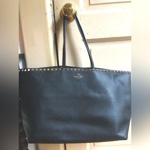 Valentino rockstud tote black
